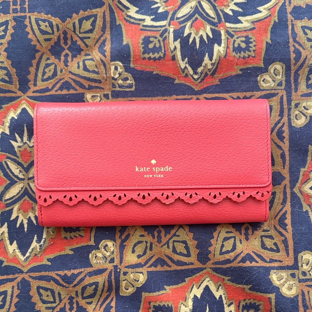 Kate Spade Red Scalloped Wallet